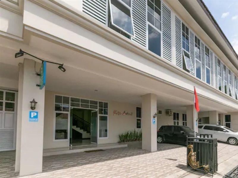 Griya Loka 2 Syariah Near Simpang Lima Mitra Reddoorz Hotel Semarang Buitenkant foto