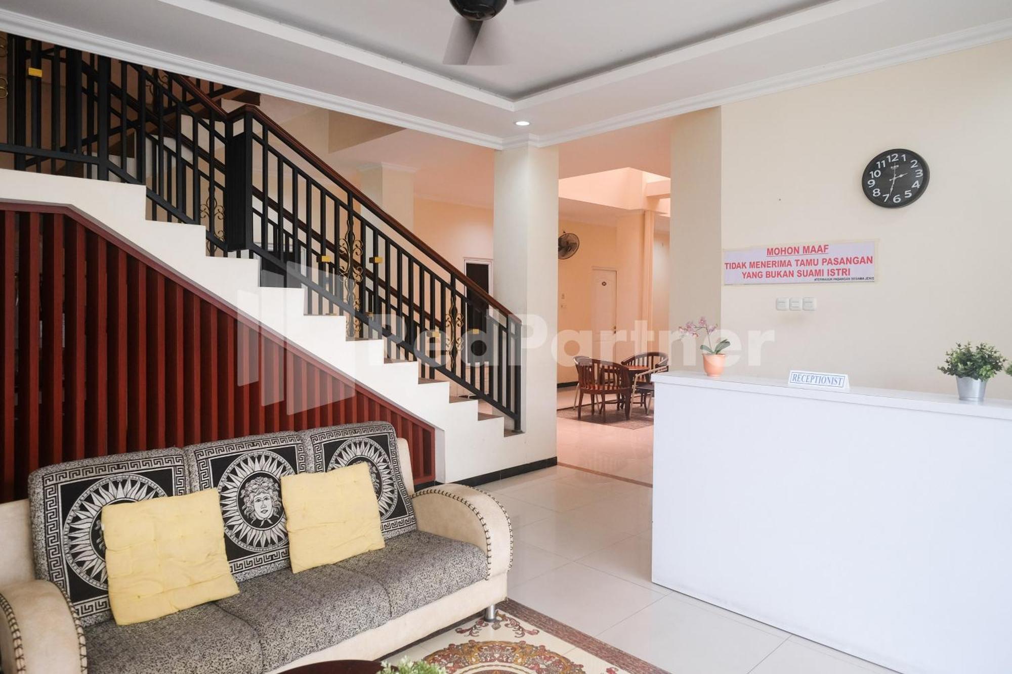 Griya Loka 2 Syariah Near Simpang Lima Mitra Reddoorz Hotel Semarang Buitenkant foto