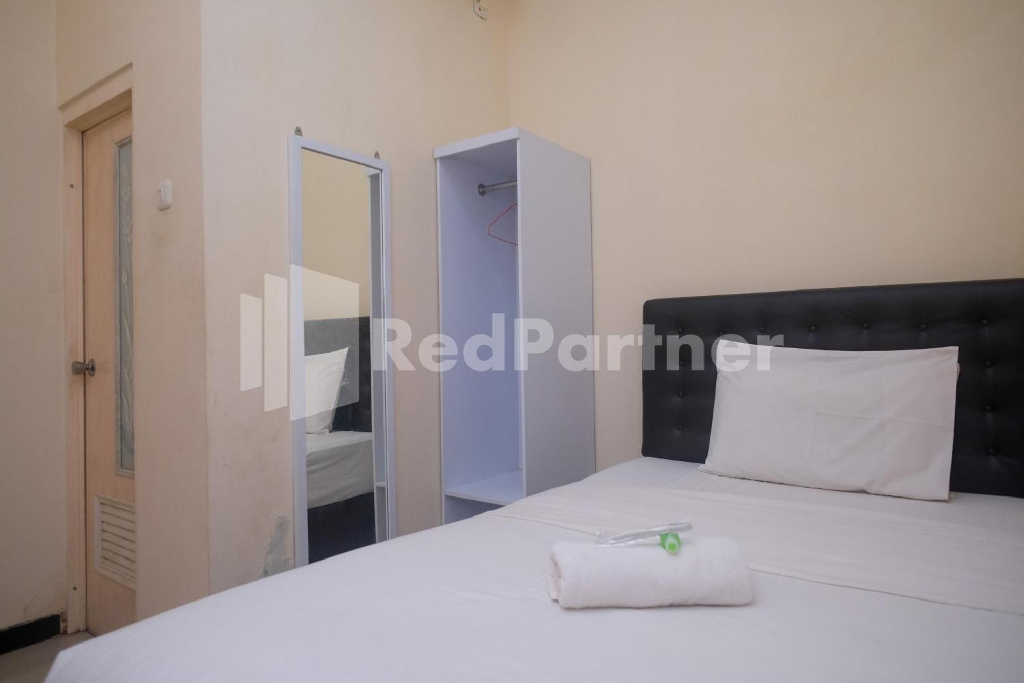 Griya Loka 2 Syariah Near Simpang Lima Mitra Reddoorz Hotel Semarang Buitenkant foto