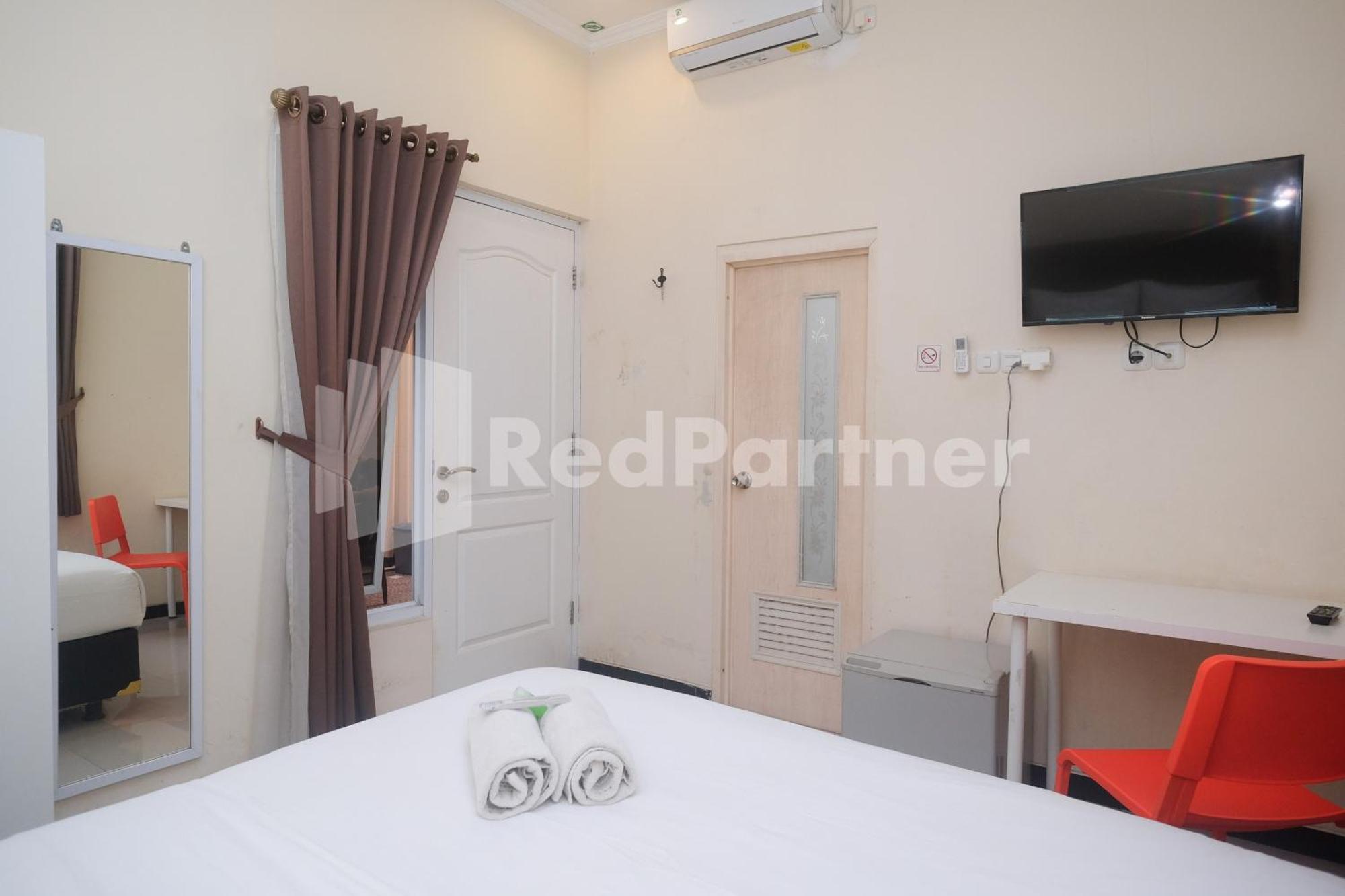 Griya Loka 2 Syariah Near Simpang Lima Mitra Reddoorz Hotel Semarang Buitenkant foto