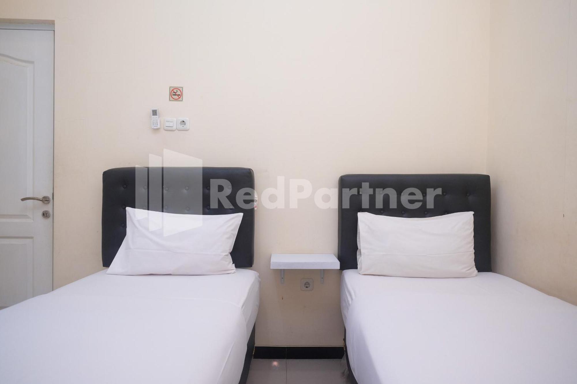 Griya Loka 2 Syariah Near Simpang Lima Mitra Reddoorz Hotel Semarang Buitenkant foto